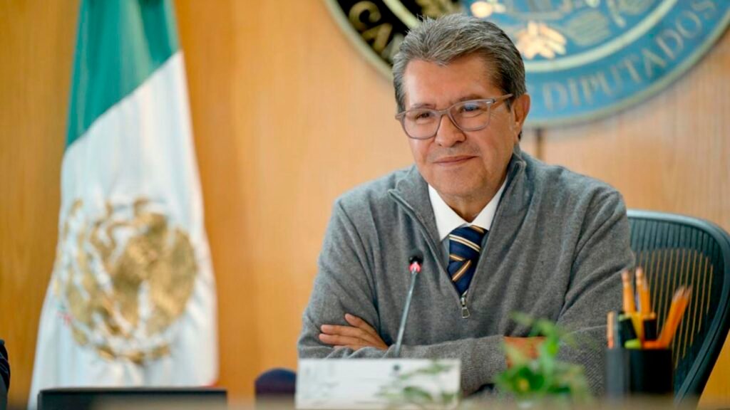 Ricardo Monreal durante un mensaje sobre la situación política y la relación entre México y Estados Unidos.