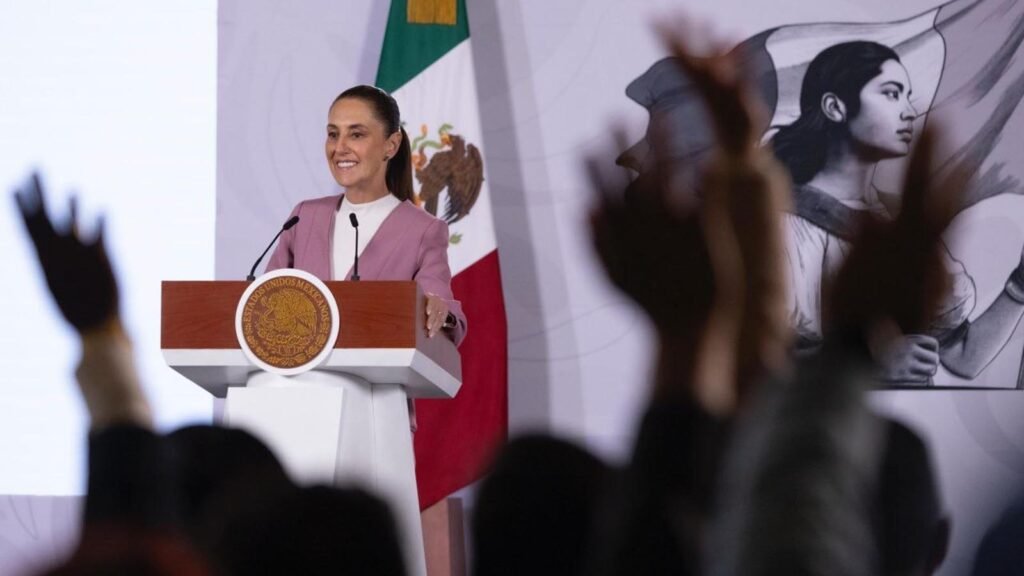 Claudia Sheinbaum reportó 709 kilómetros de nuevas carreteras, 78 puentes construidos o rehabilitados y 135 caminos artesanales antes de su Segundo Informe.