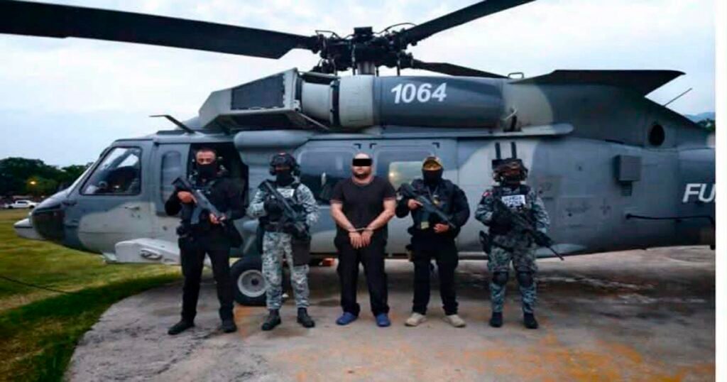 Operativo en Tepalcatepec en el que fue detenido Edgar Valeriano N, alias Kamoni.