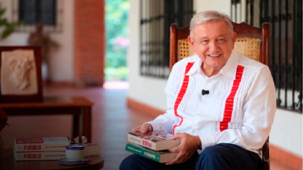 Andrés Manuel López Obrador durante el mensaje difundido desde Palenque en el que presentó su libro Pueblo.