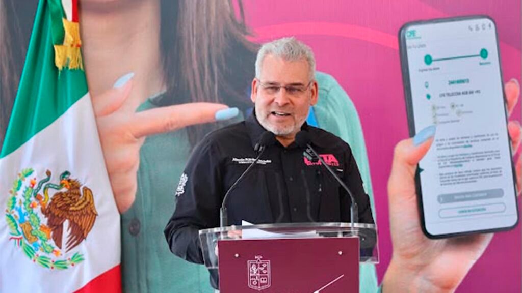 Alfredo Ramírez Bedolla durante una actividad del programa D4TA Datos Gratis.
