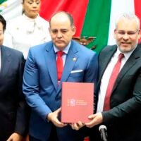 Alfredo Ramírez Bedolla durante la entrega de su Quinto Informe al Congreso.