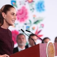 Claudia Sheinbaum durante la presentación del Paquete Económico 2027