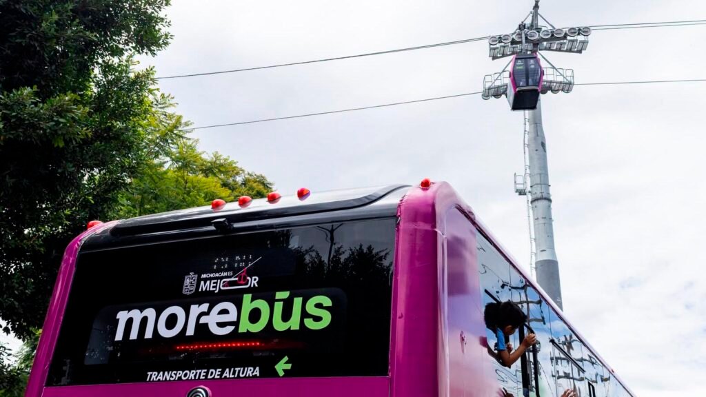 Morebus y teleferico de Morelia