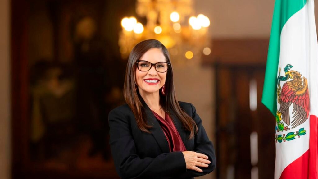 Nalleli Pedraza durante una actividad en el Congreso de Michoacán.