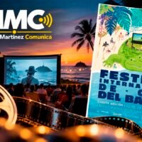 Proyección cinematográfica del Festival Internacional de Cine del Balsas en la costa michoacana.