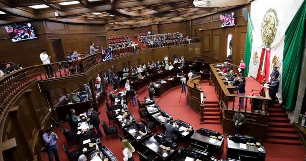Diputados aprobaron cambios al Código Civil y a la legislación registral para simplificar la cancelación administrativa de gravámenes antiguos.