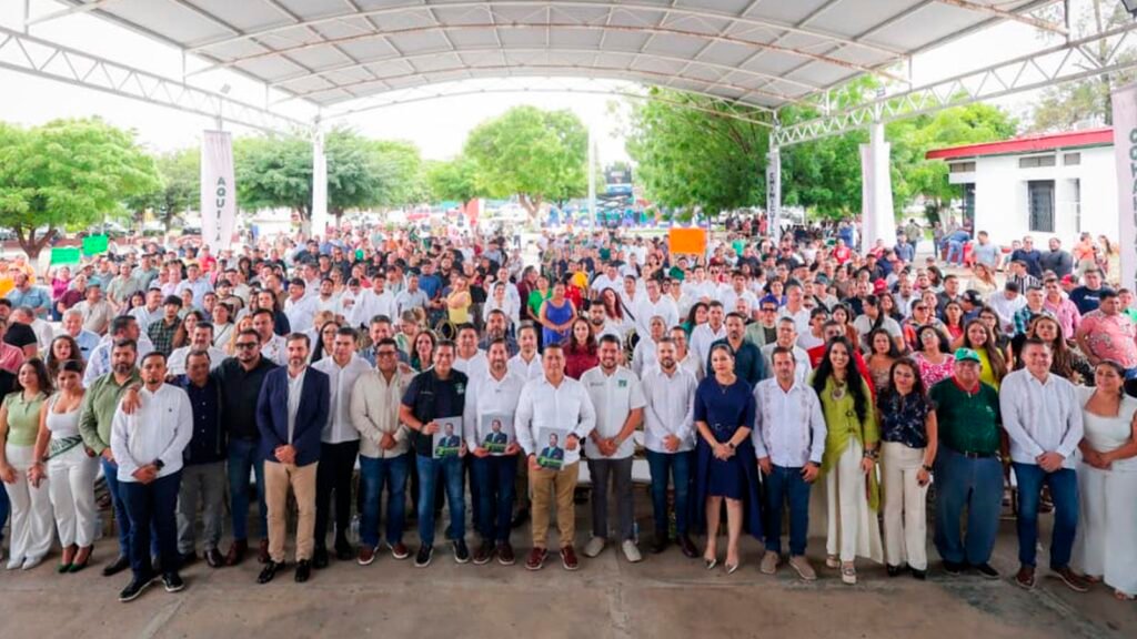 Abraham Espinoza Villa presenta su Segundo Informe de Actividades en Buenavista.