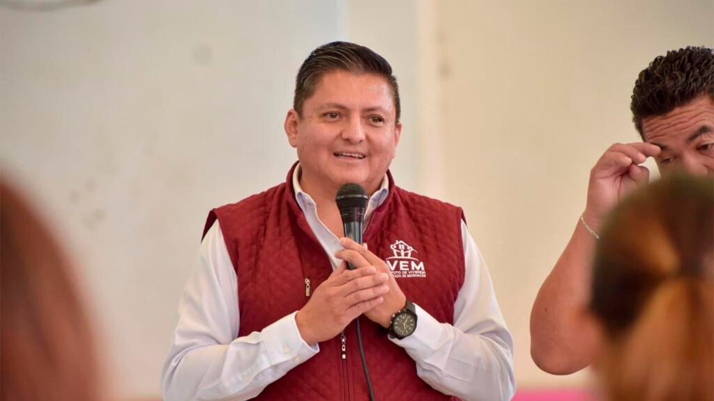 David Soto Quizamán durante actividades del programa Vivienda para el Bienestar en Michoacán.