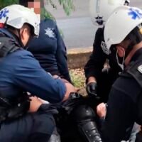 agente de la Guardia Civil sufrió quemaduras de segundo grado por un cohetón