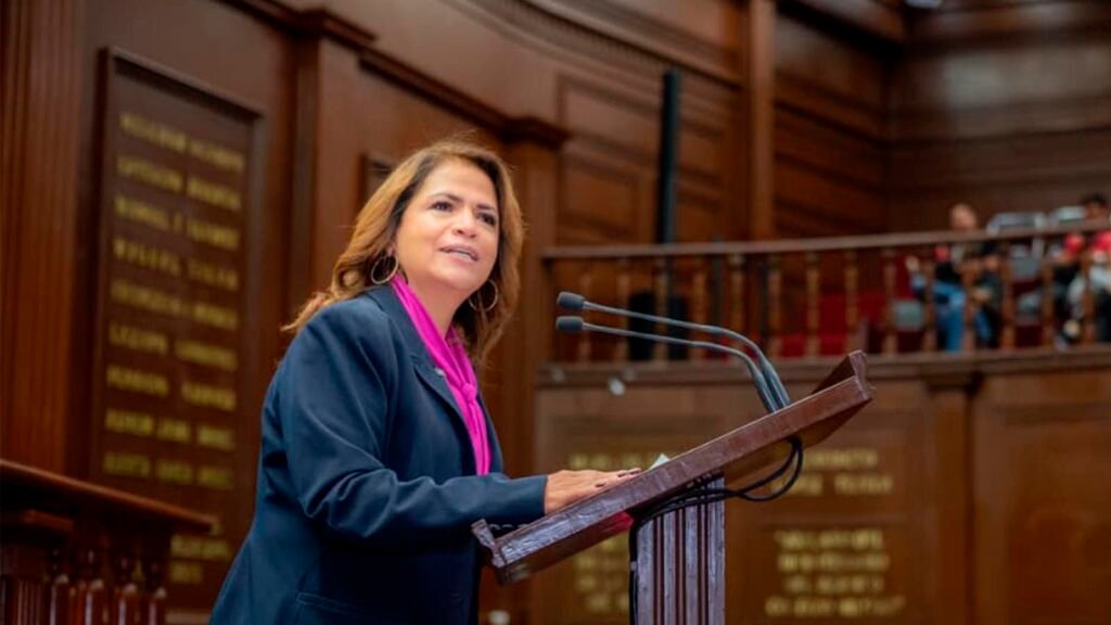 Fabiola Alanís presentó una reforma para registrar y atender a menores afectados por feminicidio o desaparición, con apoyos para salud, educación, alimentación y cuidados.