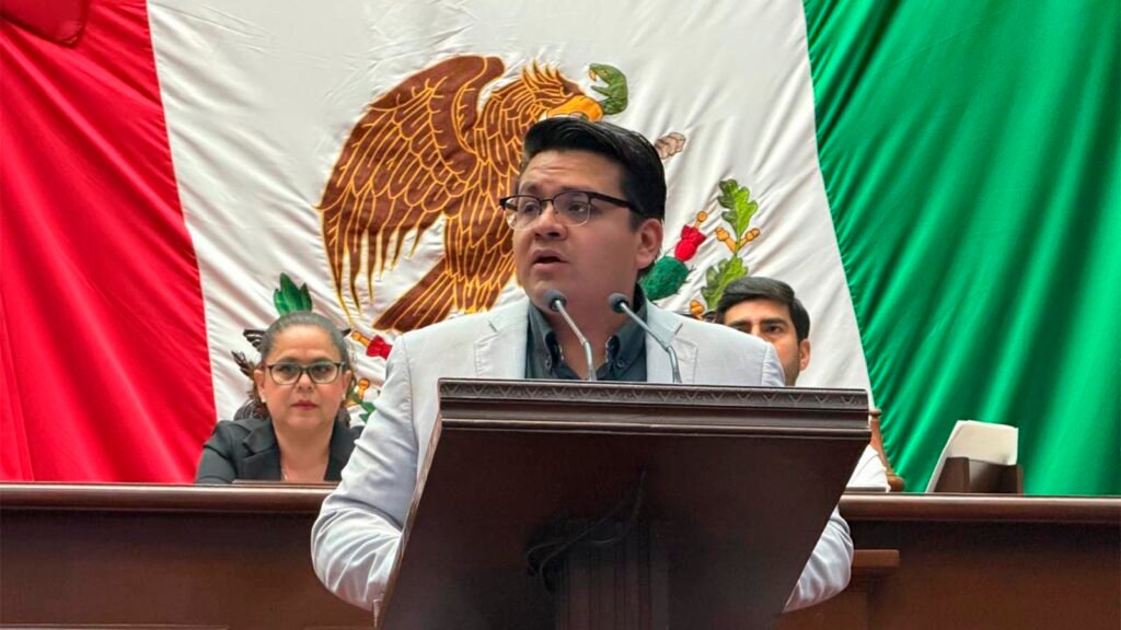 Antonio Carreño Sosa habla sobre la reforma para la atención del lupus y otras enfermedades autoinmunes en Michoacán.
